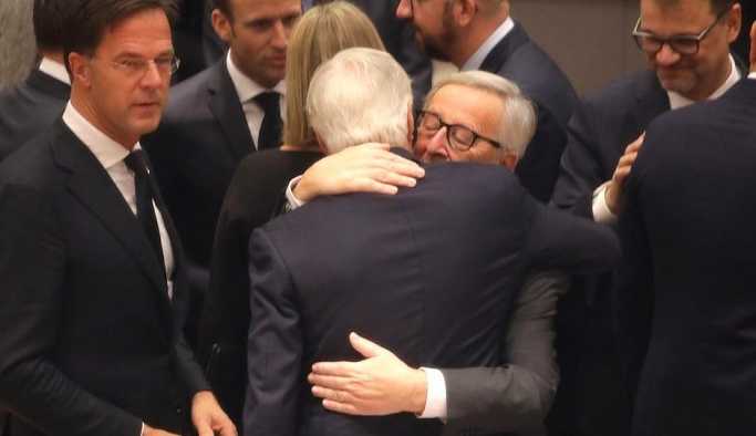 AB liderleri Brexit anlaşmasını onayladı