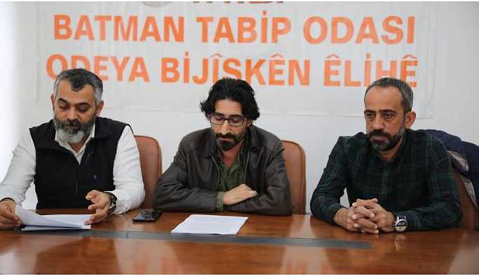 Batman'daki hekim ve sağlıkçılardan torba kanununa tepki