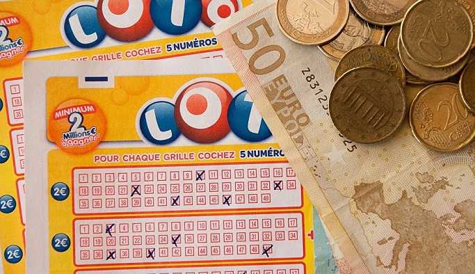 Büyük ikramiyeyi 14 kez tutturan matematikçinin 'loto kazanma formülü'