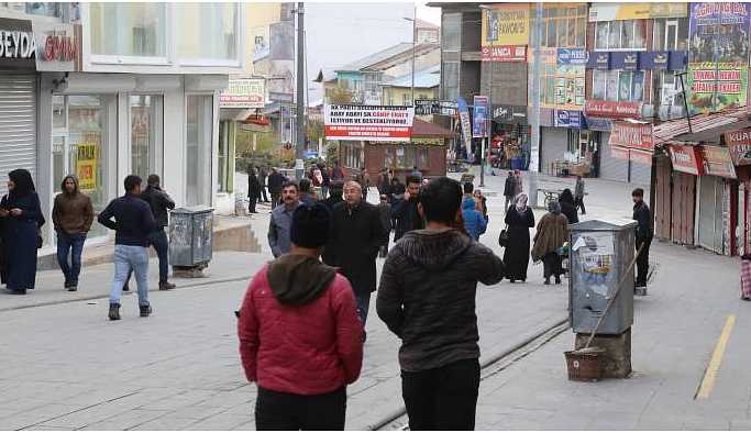 'Cezaevi yapımını müjde olarak vermek açık bir tehdittir'