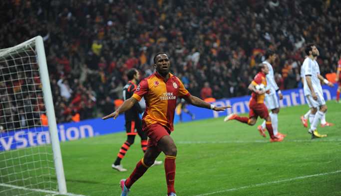 Drogba, 300 gol 19 kupa sığdırdığı kariyerine 40 yaşında nokta koydu