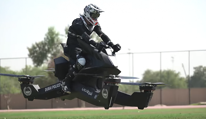 Dubai polisi, uçan motosikletli birim için harekete geçti: 2020 yılında aktif göreve başlayacaklar