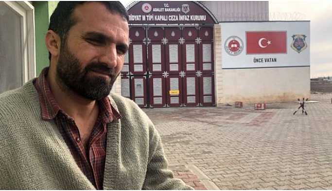 Gazeteci Sedat Sur cezaevine girdi