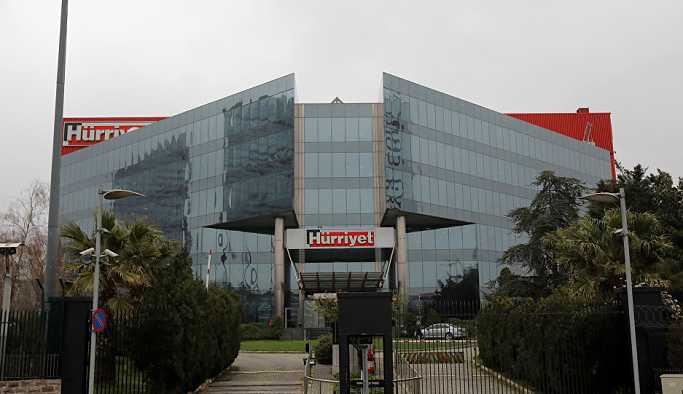 Hürriyet, iki yazarıyla yollarını ayırdı: Gerekçe, tasarruf