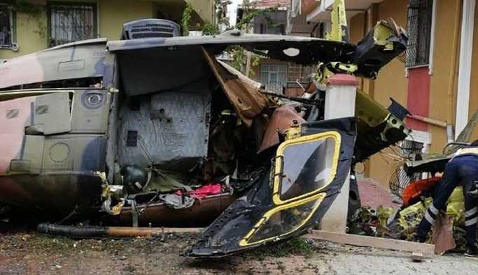 İstanbul'da askeri helikopter düştü: 4 asker hayatını kaybetti