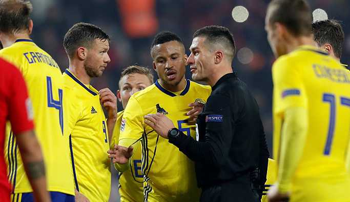 İsveçli futbolcu Marcus Berg: Türkiye maçında hakem bana iki penaltı sözü verdi