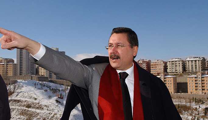 Karar yazarı Doğan: Melih Gökçek 'kitapsızdı'