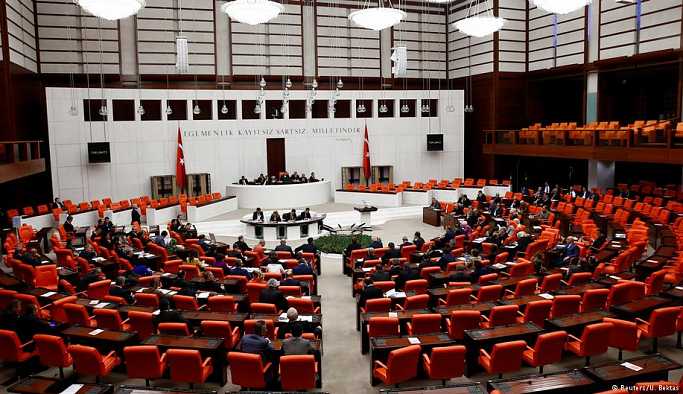 KHK ile ihraç edilen doktorlarla ilgili düzenleme kabul edildi