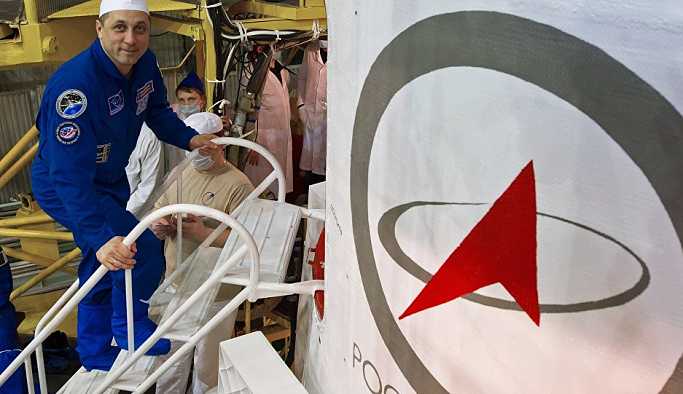 Roscosmos: Ay'da kuracağımız kalıcı üssü 'avatar robotlarla' kontrol edeceğiz