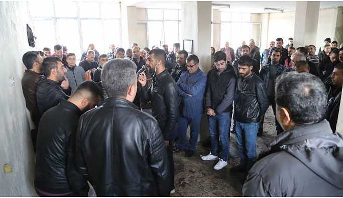 Saya işçileri zam talebiyle eylemde