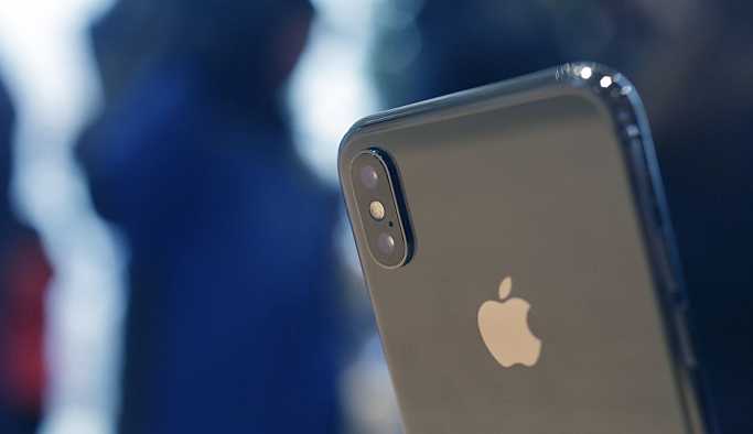 Trump'ın yeni gümrük vergisi açıklaması Apple'ı vurabilir: Çin'de üretiliyor