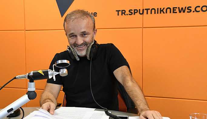 Türkiye'nin en prestijli gazetecilik ödülü RS FM'den Yavuz Oğhan'a: Bi de bunu dinle