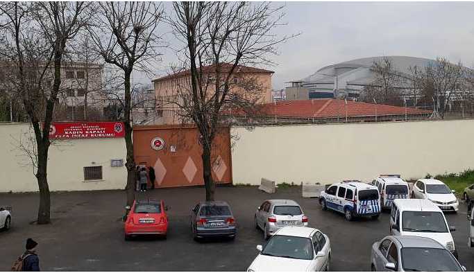 Tutuklu aileleri sevklere tepkili
