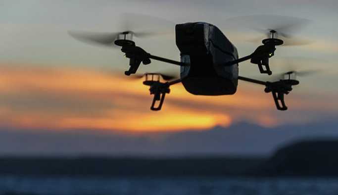 Yaşlı kadın, ilk kez gördüğü drone'u böyle sevdi: Sen hoş geldin, nereye gittin sen