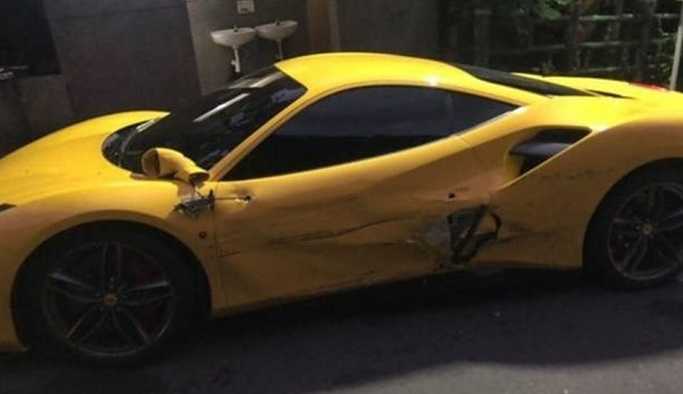 3 Ferrari'ye çarpan garsonun masrafları ödeyebilmesi için yardım kampanyası başlatıldı
