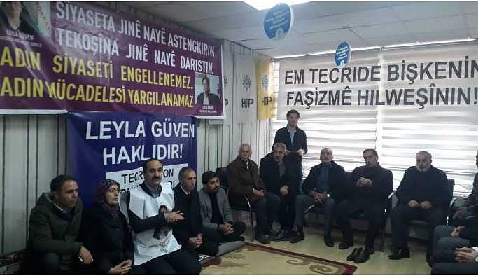Açlık grevlerine yoğun ziyaretler