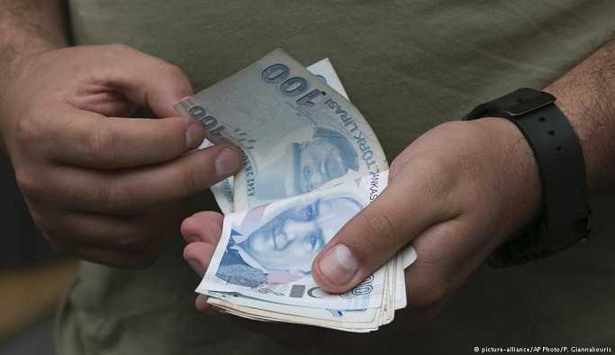 Asgari ücret beklentilerin altında açıklandı: 2 bin 20 lira