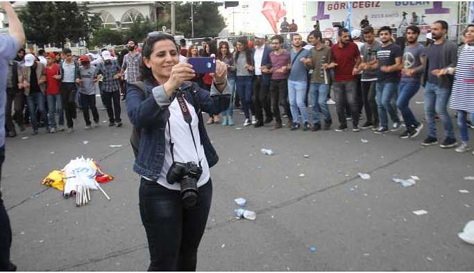 Gazeteci Kibriye Evren tahliye edilmedi