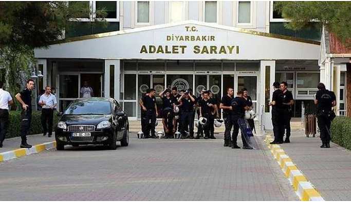 Gözaltındaki 35 HDP'linin gözaltı süreleri 4 gün uzatıldı
