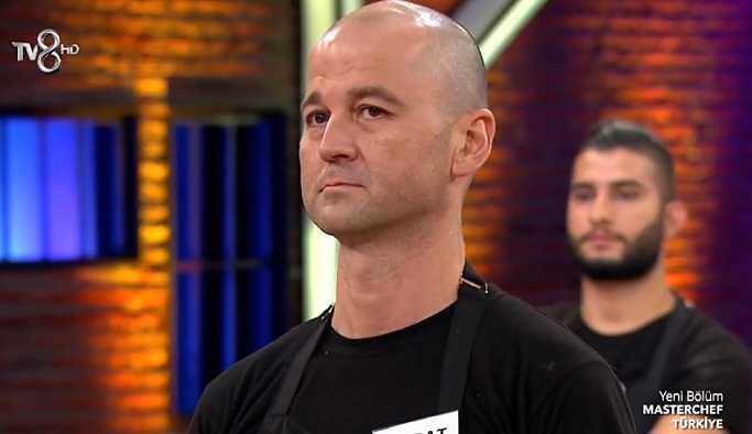 Habertürk yazarı Övet: RTÜK öpüşmeye, yakınlaşmaya 'cız' diyor ama..
