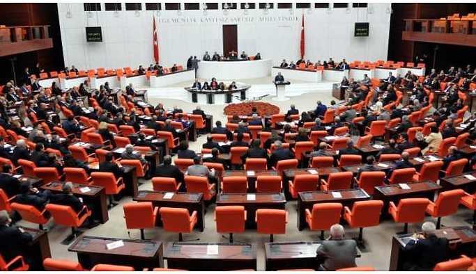 Kürtlere yönelik asimilasyon Meclis'te tartışıldı