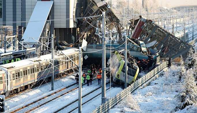 Tren kazasında yaşamını yitirenlerin sayısı 9'a çıktı