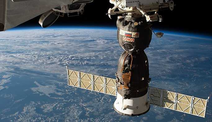 UUİ’deki kozmonot ve astronotlar Kazakistan’a iniş yaptı