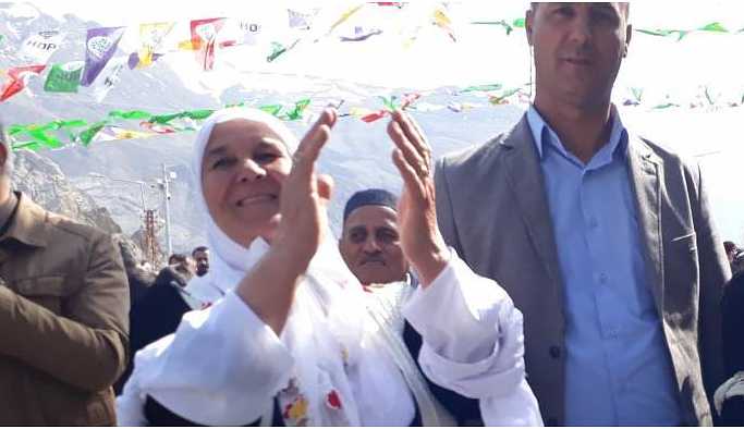 ‘Bu kan dursun da ben canımı veririm’