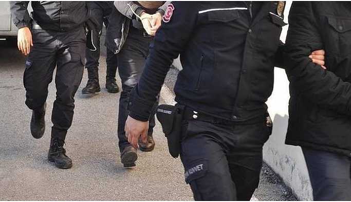 Diyarbakır'da ev baskını: 6 kişilik aile gözaltında