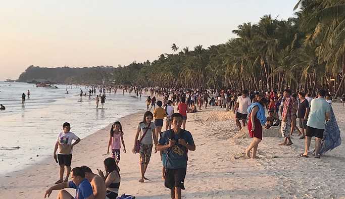 Filipinler geçen yıl saygısız davrandıkları için 133 yabancıyı ülkeye sokmadı