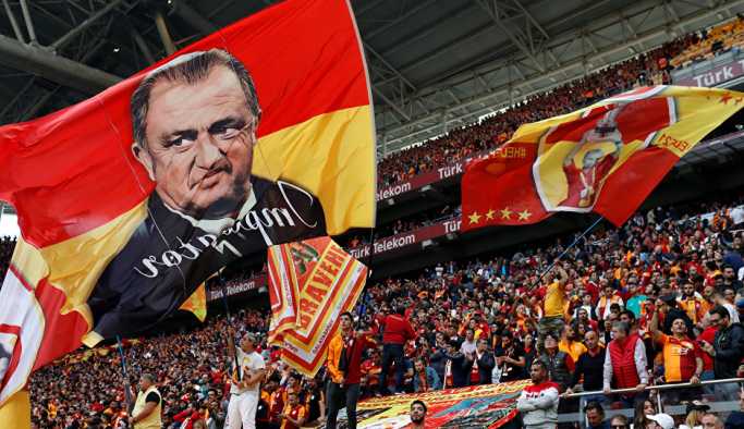 Galatasaray 'Hazır mıyız' diye sordu, KAP'ın sitesi çöktü