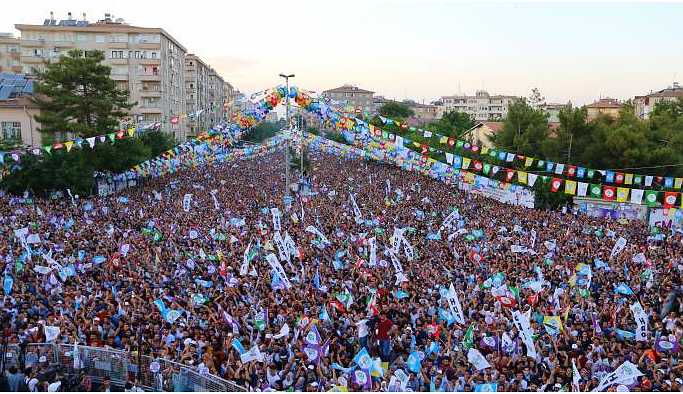 HDP Diyarbakır ve İstanbul'da miting düzenleyecek