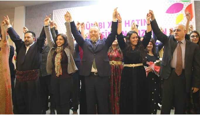 HDP Van adaylarını tanıttı: 31 Mart'ta sokaklarda kayyumların kırıntısı bile kalmayacak