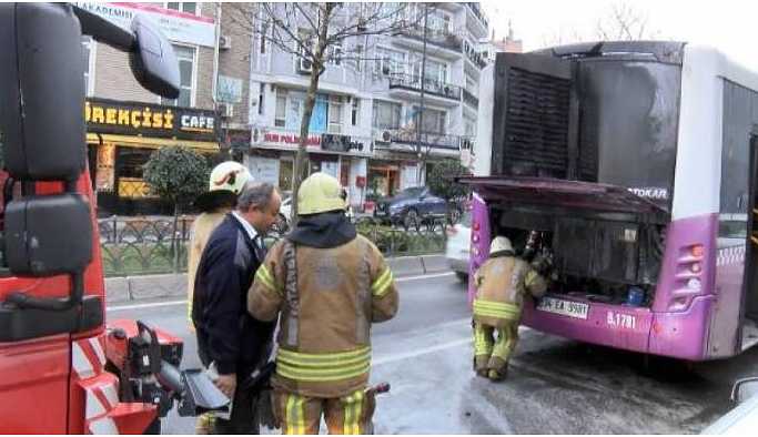 İstanbul’da halk otobüsü yandı