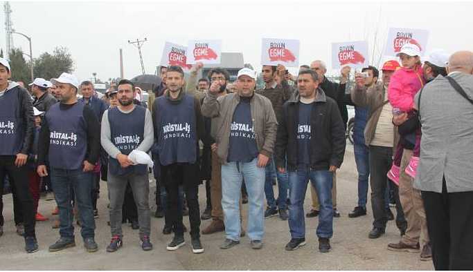 İzocam işçileri: Haklı olarak greve çıktık