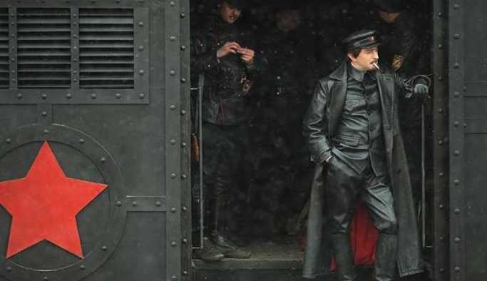 Netflix'teki 'Troçki' dizisini izlemek için 4 neden