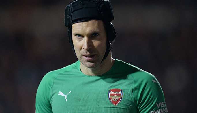 Peter Cech sezon sonu emekli oluyor