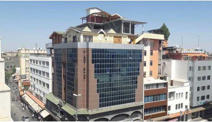 Plazanın çatısındaki kaçak villa ‘imar barışı’nı bekliyor
