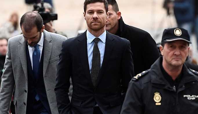 Xabi Alonso'nun vergi kaçırma davası ertelendi