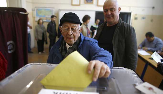 Yerel seçimlere 13 parti katılacak
