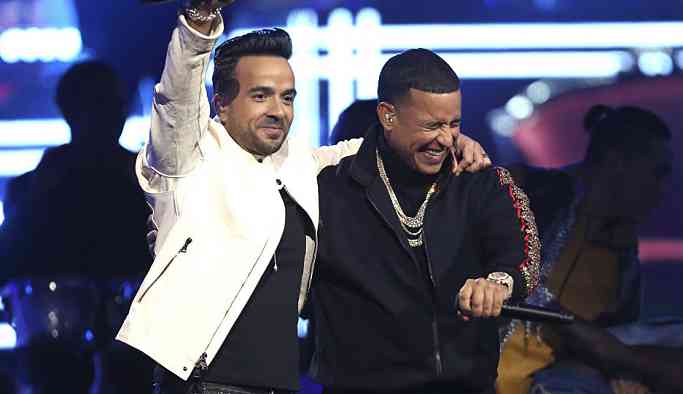 'Despacito' 6 milyar izlenmeyle yeni bir YouTube rekoru kırdı