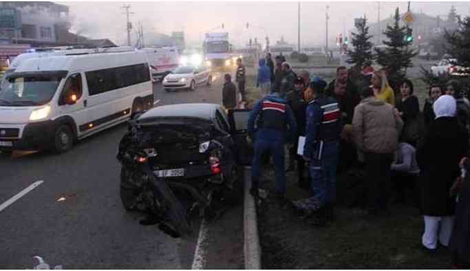 Düzce’de trafik kazası: 12 yaralı