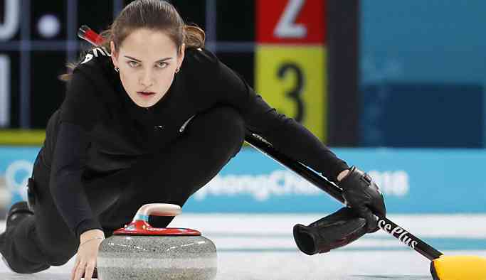 Güzel curlingci Brizgalova ‘Lara Croft’ oldu