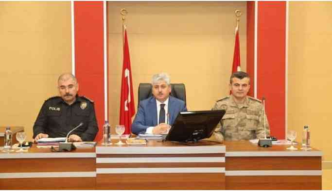 Hatay Valisi: Suriyeliler seçim günü sokağa çıkmayacak