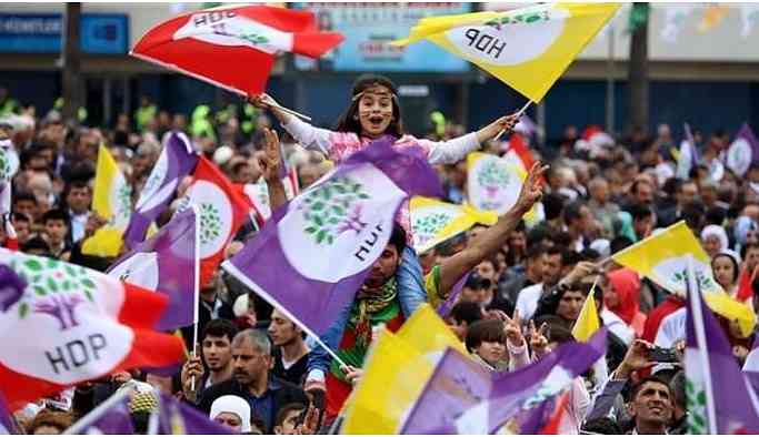 HDP İstanbul'un 6 ilçesinde aday gösterecek