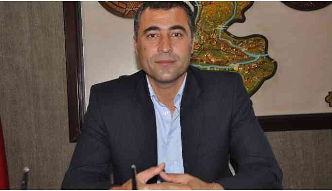 HDP'nin Batman Belediyesi Eşbaşkan Adayı Özdemir gözaltına alındı