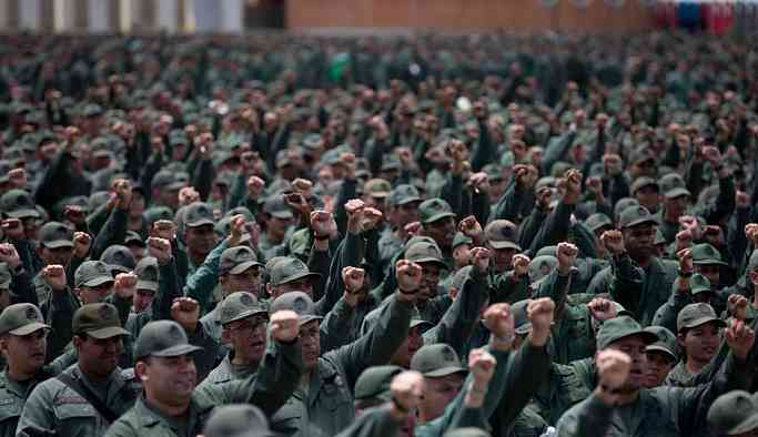 Maduro, Venezüella en büyük askeri tatbikatını başlattı