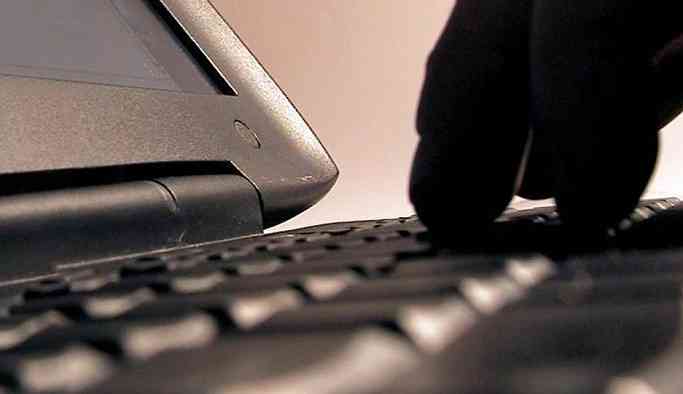 Rusya'dan 'siber tatbikat': Tüm ülkede internet bağlantısı kesilecek
