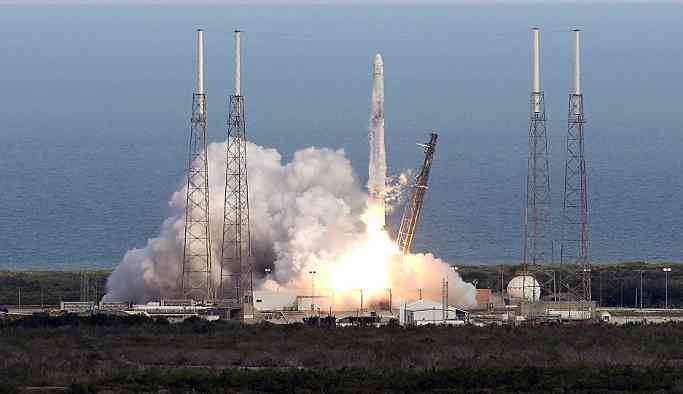 SpaceX, yeni nesil roket motorunun ateşleme testini yaptı