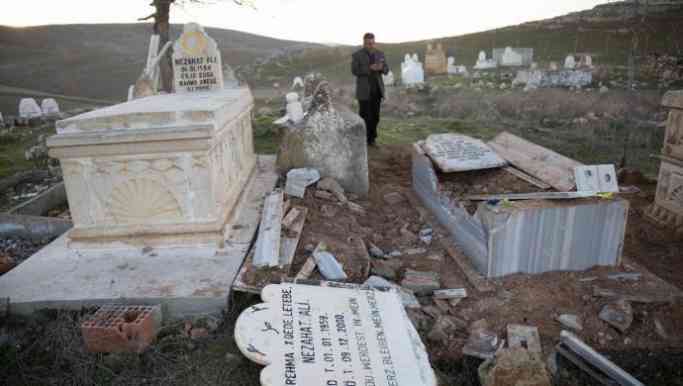 Êzidî mezarı tahrip edildi